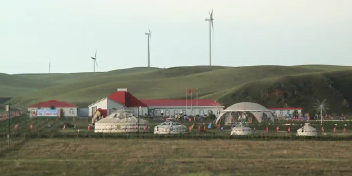 內蒙古赤峯紫濛山莊草原露營地（趣滙友自駕遊營地）