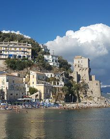 拉塔里山地区公园-那不勒斯广域市