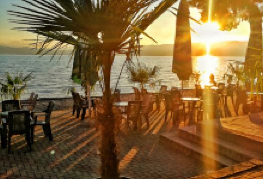 Sunset Beach Bar Ohrid景点图片