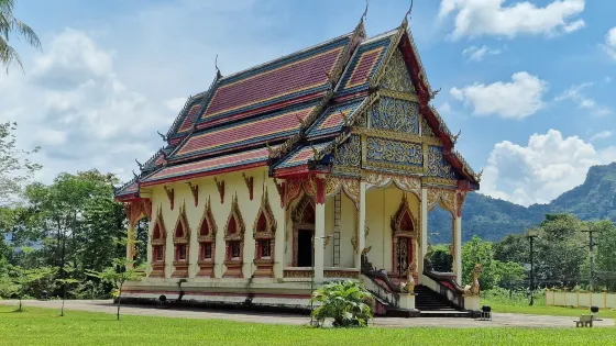 Wat Tham Phanthurat
