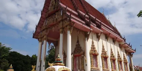 Wat Hat Sai Ngam, Nakhon Sawan City