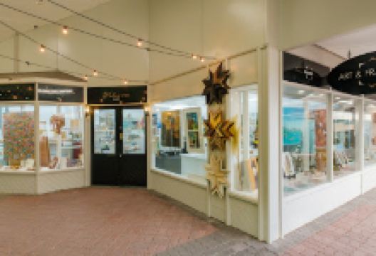 Orewa Framing Studio购物图片