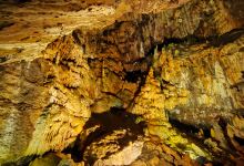 Caves of Hotton景点图片
