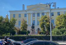 Lomonosov Statue景点图片
