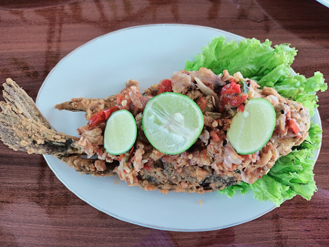 EAST GARDEN CAMP餐厅图片