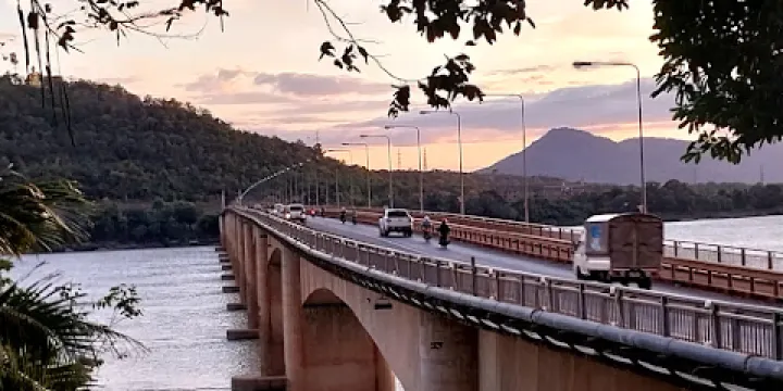 Lao Nippon Bridge