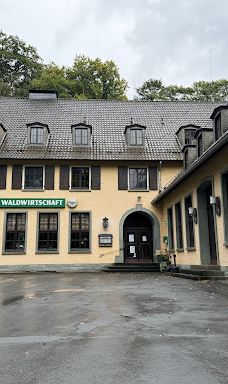 Bilsteintal: Tropfsteinhöhle und Wildpark in Warstein-瓦尔施泰因