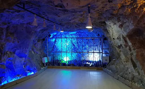 紫水晶洞窟國