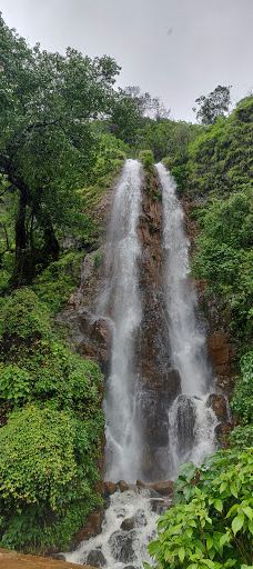 Baba Waterfalls-辛杜杜尔格县