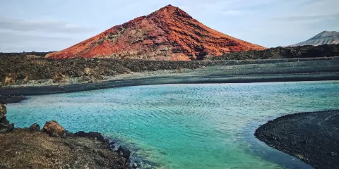 Playa Montaña Bermeja