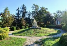Tordasi millenniumi emlékmű景点图片