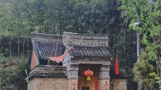 瓦窯山清泰龍王宮