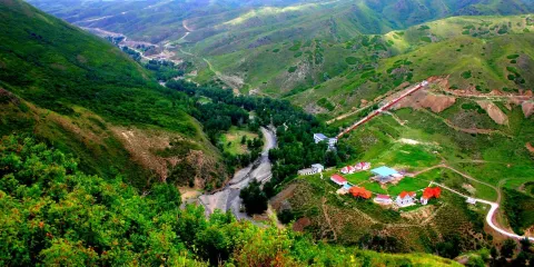 巴山塔斯特旅遊風景區