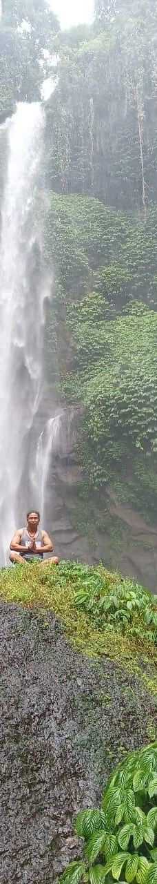 Lemukih Waterfall-巴厘岛