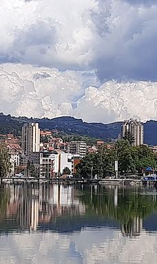 City Beach-乌日策