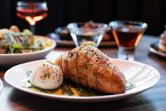 Von's 1000Spirits - Woodinville