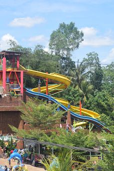 Slanik Waterpark-Jati Agung