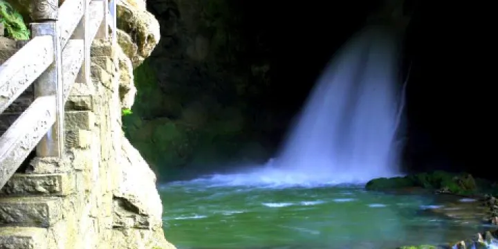 海螺溝冰川森林公園-冰瀑布觀景台