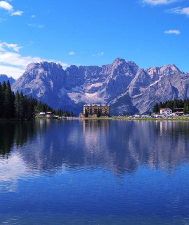 4D3N • Italy + Dolomites + Tre Cime di Lavaredo + Lago di Braies + Alpe di Siusi + Seceda + Lago di Carezza + Encounter with the Dolomites and lakes reflect the peaks
