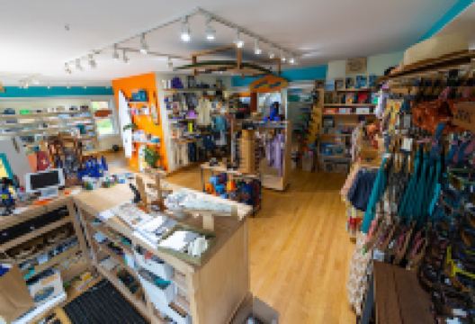 Sleeping Bear Surf & Kayak购物图片