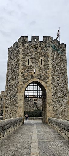 Besalú Bridge-贝萨卢