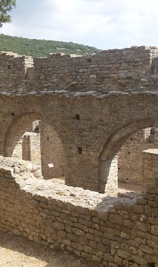 Mare de Déu del Mont-阿尔瓦纳