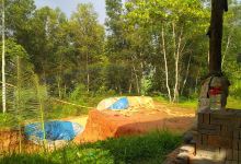 Basecamp Batareg B12景点图片