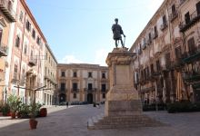Piazza Bologni景点图片