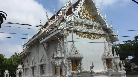 Wat Chaloklum