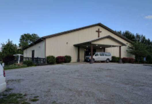 Albia Baptist Church景点图片