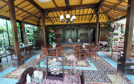 Rumah Keramik F. Widayanto