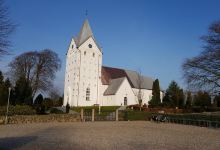 Sdr. Bjert Kirke景点图片