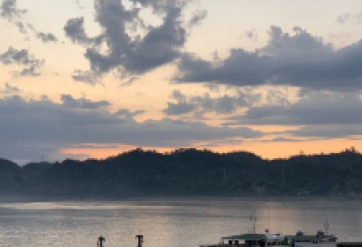 Nawaday Bridge景点图片