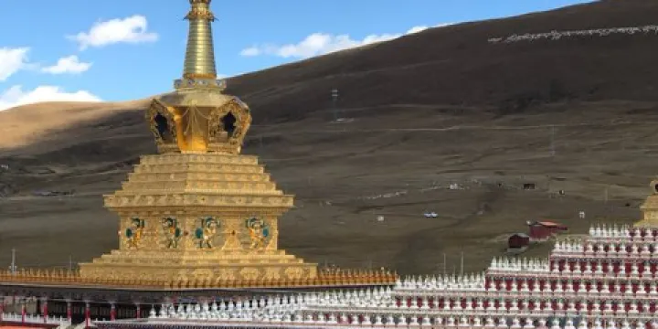 喇嘛仁波切舍利塔