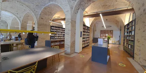 Biblioteca Comunale R. Mattioli