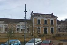 Couze et Saint Front Town Hall景点图片