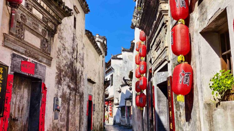 5-Day Huangshan Scenic Area + Hongcun Scenic Area + Xidi Scenic Area + Huizhou Ancient City + Tangmo Scenic Area + Xixinan