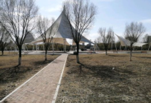 洮儿河生态公园-湖心岛景点图片