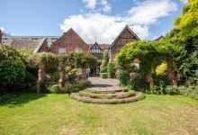 Grey Friars' House and Gardens景点图片
