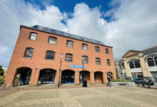 Barnstaple Library景点图片