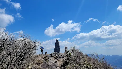 母后山