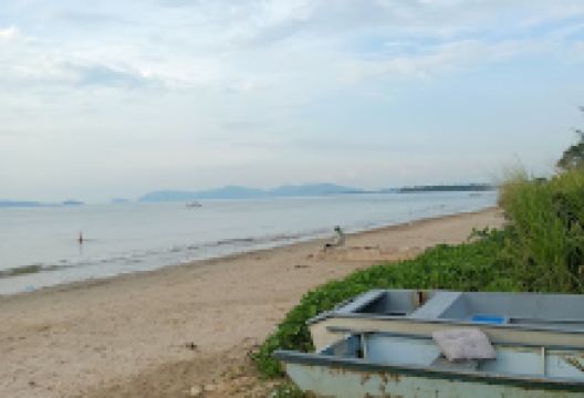 Pantai Gorgon Putatan景点图片