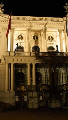 苏黎世歌剧院-苏黎世