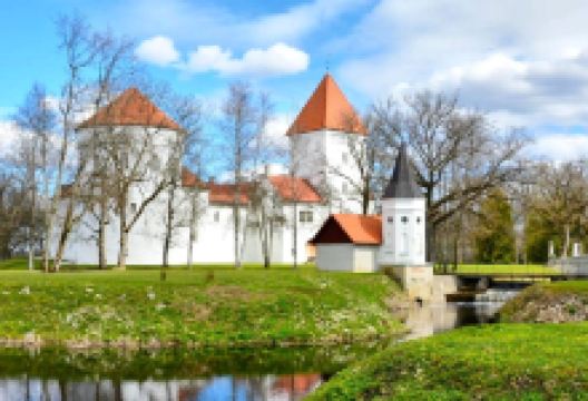 Koluvere Castle景点图片