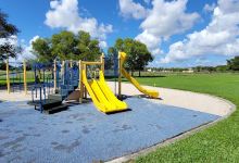 Calusa Club Estates Park景点图片