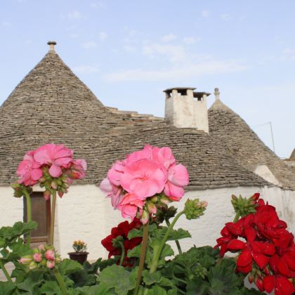 意大利罗马+那不勒斯+索伦托+科森扎+阿马尔菲海岸+庞贝古城考古遗址+维苏威火山8日7晚私家团