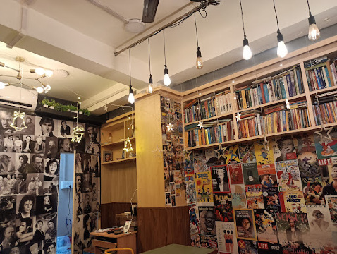 The Bibliophilia Café
