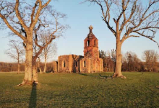 Silla õigeusu kiriku varemed景点图片