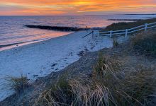 Glendon Road Beach景点图片