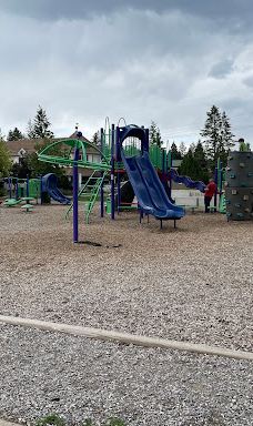 Playground-镭温泉